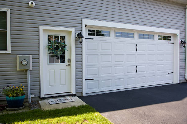 24/7 Emergency Garage Door Roller Replacement experts in North Terre Haute, IN
